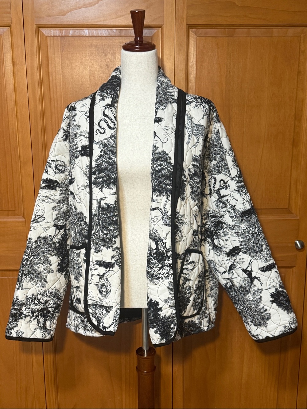 Tenderize Made in Italy Black & White Quilted Safari Toile Open-Front Jacket